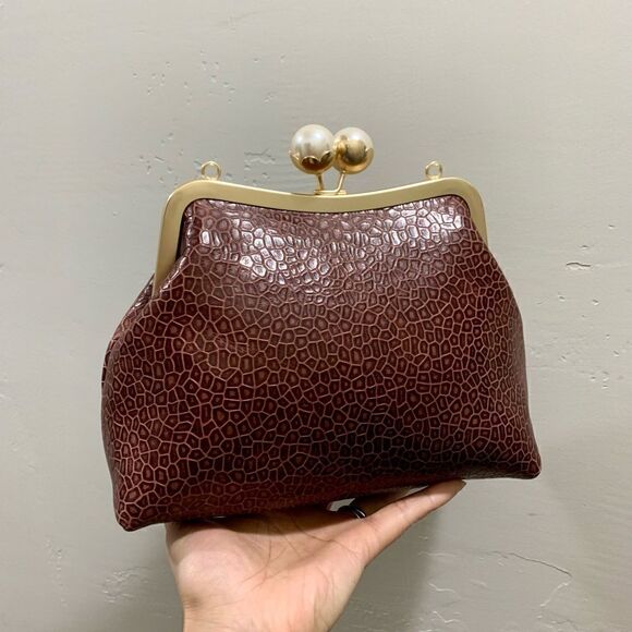 Brown Handmade Embossed Cowhide, Big Pearl Kisslock Clutch/Wristlet/Crossbody - Picture 9 of 15